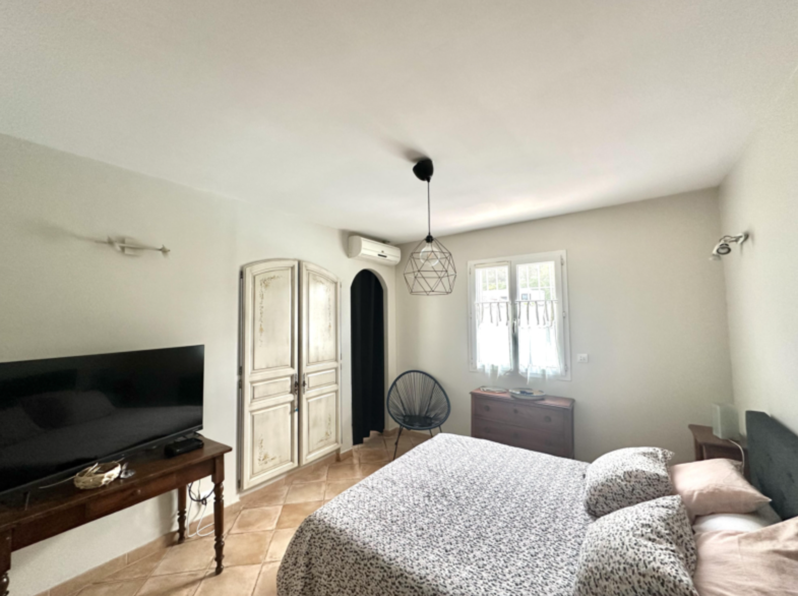 Vue villa avec piscine